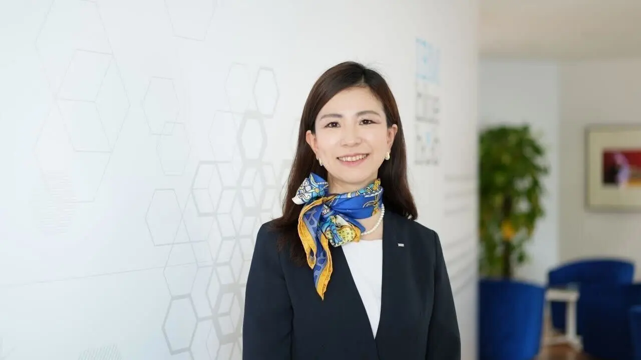 井上 裕美 氏